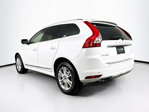 2016 Volvo XC60 T5 Drive-E Platinum