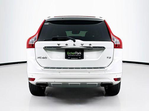 2016 Volvo XC60 T5 Drive-E Platinum