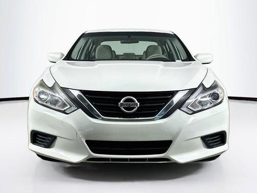 Glacier White 2017 Nissan Altima 2.5 S