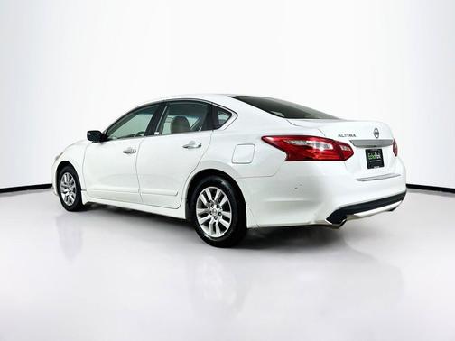 Glacier White 2017 Nissan Altima 2.5 S