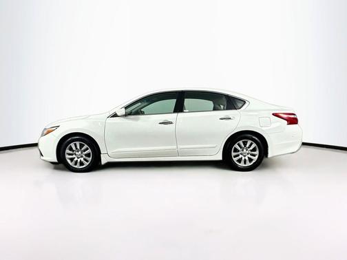 Glacier White 2017 Nissan Altima 2.5 S