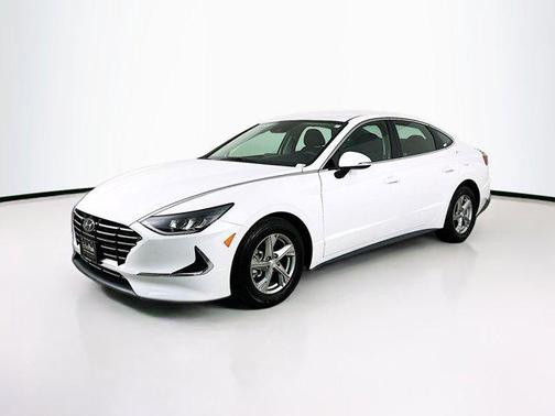 2022 Hyundai SONATA SE