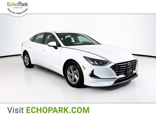 2022 Hyundai SONATA SE