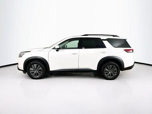 2024 Nissan Pathfinder SV 4WD
