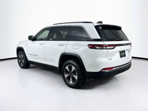 Bright White Clearcoat 2022 Jeep Grand Cherokee 4xe Base