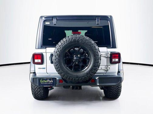 Silver Zynith Clearcoat 2024 Jeep Wrangler 4xe Willys
