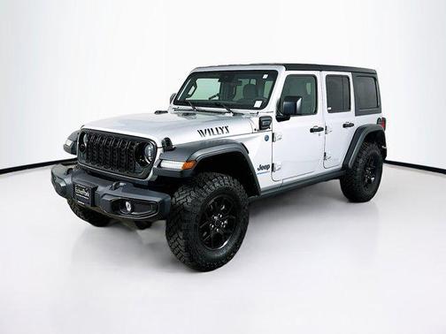 Silver Zynith Clearcoat 2024 Jeep Wrangler 4xe Willys