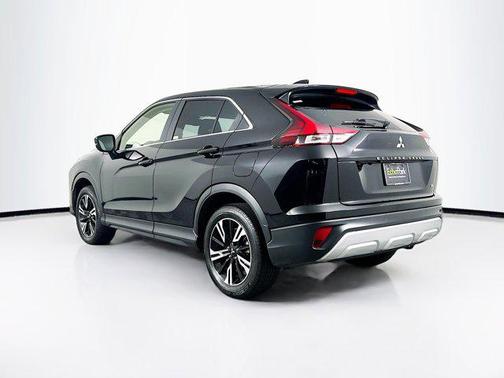 Labrador Black Pearl 2025 Mitsubishi Eclipse Cross SE