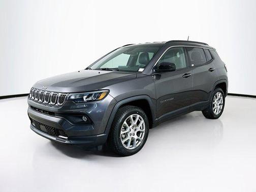 2023 Jeep Compass Latitude Lux