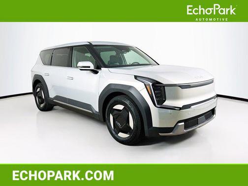 2024 Kia EV9 Light Long Range