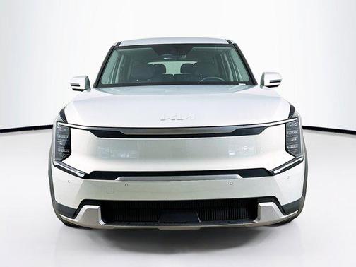 2024 Kia EV9 Light Long Range