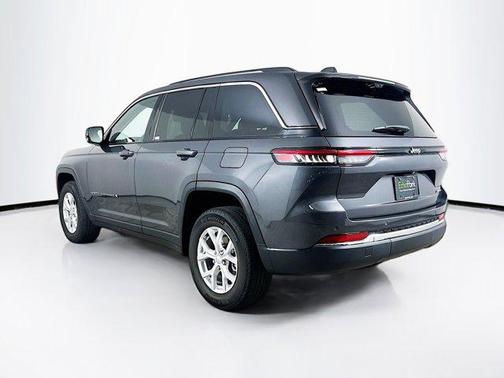 Baltic Gray Metallic Clearcoat 2023 Jeep Grand Cherokee Limited