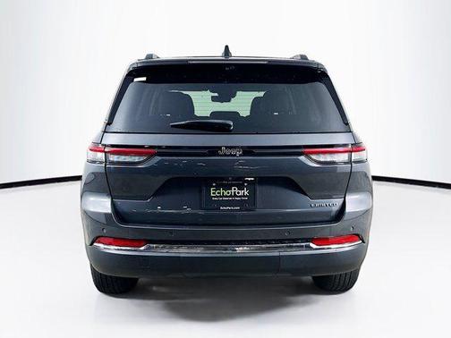 Baltic Gray Metallic Clearcoat 2023 Jeep Grand Cherokee Limited