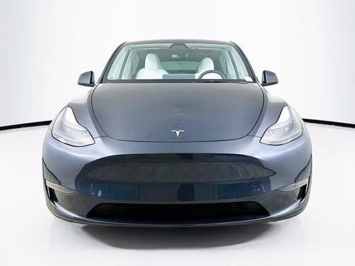 2025 Tesla Model Y Long Range Dual Motor All-Wheel Drive