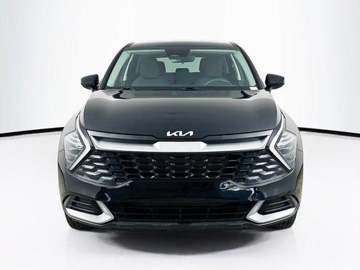 Ebony Black 2025 Kia Sportage LX