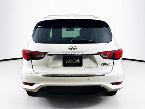 2017 INFINITI QX60 Base