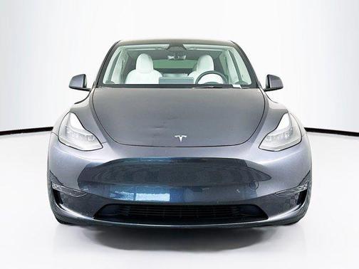 2025 Tesla Model Y Long Range Dual Motor All-Wheel Drive