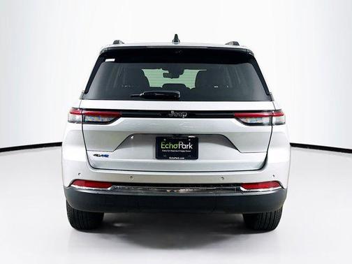 Silver Zynith 2022 Jeep Grand Cherokee 4xe Base