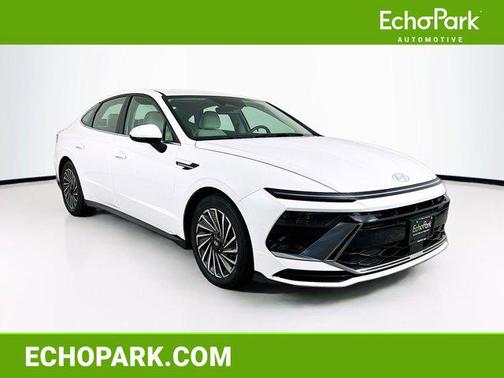 2025 Hyundai SONATA Hybrid SE