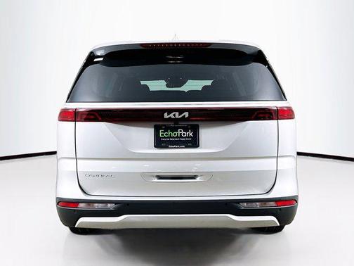 2023 Kia Carnival LX