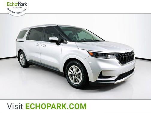 2023 Kia Carnival LX