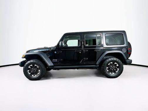 Black Clearcoat 2024 Jeep Wrangler 4xe Rubicon