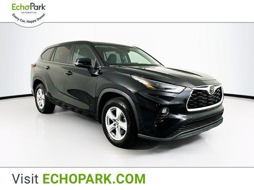 2023 Toyota Highlander LE