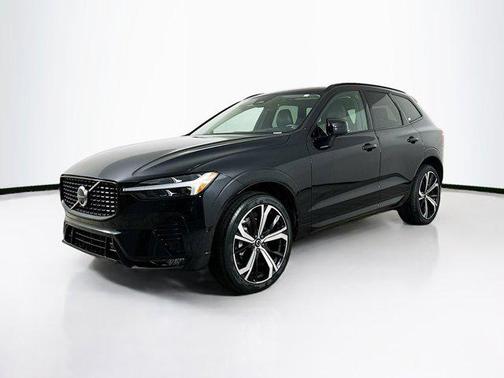 2023 Volvo XC60 B5 Ultimate Dark Theme