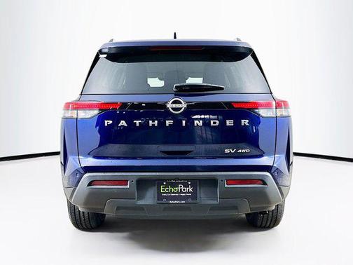 2024 Nissan Pathfinder SV 4WD