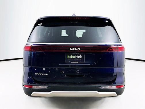 Deep Chroma Blue 2024 Kia Carnival LX