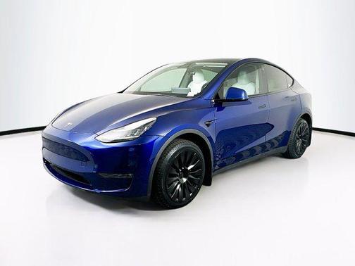 2022 Tesla Model Y Long Range Dual Motor All-Wheel Drive