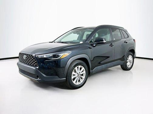2025 Toyota Corolla Cross LE
