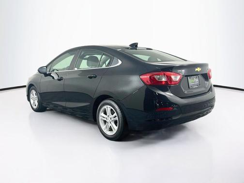 Mosaic Black Metallic 2018 Chevrolet Cruze LT