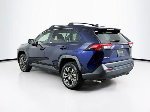 2022 Toyota RAV4 Hybrid XLE Premium
