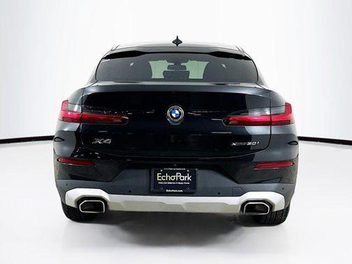 2024 BMW X4 xDrive30i