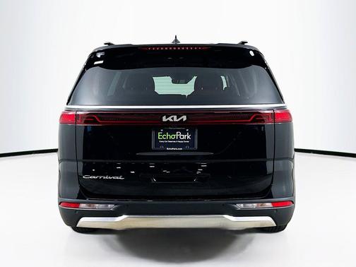 Aurora Black 2022 Kia Carnival SX Prestige