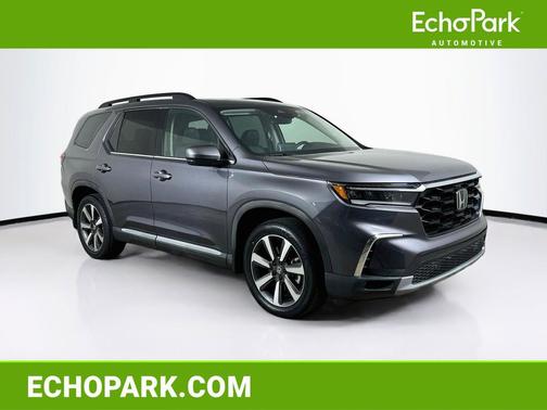 Modern Steel Metallic 2023 Honda Pilot Touring 8-Passenger