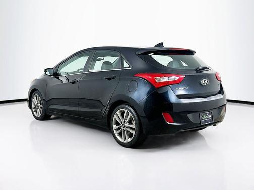 Black Noir Pearl 2016 Hyundai Elantra GT Base
