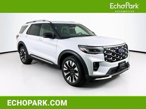 Space White Metallic 2025 Ford Explorer Platinum