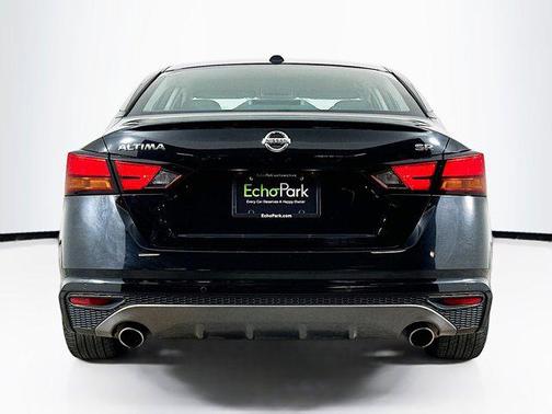 2020 Nissan Altima SR FWD