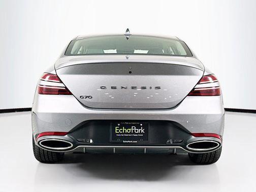 2025 Genesis G70 2.5T RWD