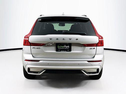 2025 Volvo XC60 B5 Plus