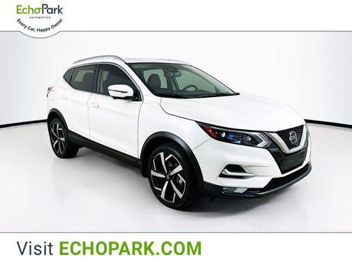 2022 Nissan Rogue Sport SL