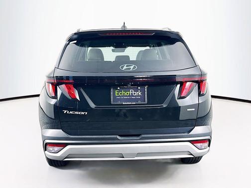 Phantom Black 2025 Hyundai TUCSON SEL
