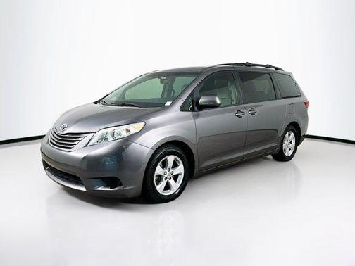 2015 Toyota Sienna LE