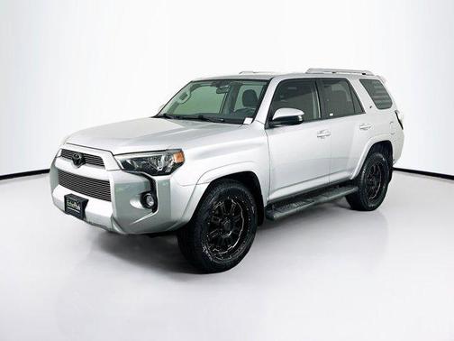 Classic Silver Metallic 2016 Toyota 4Runner SR5