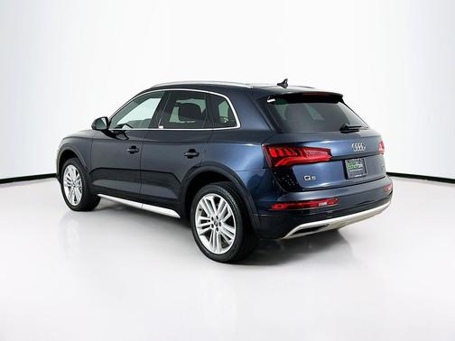 Brilliant Black 2018 Audi Q5 2.0T Premium Plus