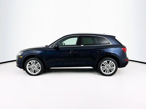 Brilliant Black 2018 Audi Q5 2.0T Premium Plus
