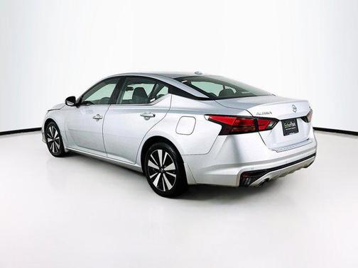 2022 Nissan Altima 2.5 SL