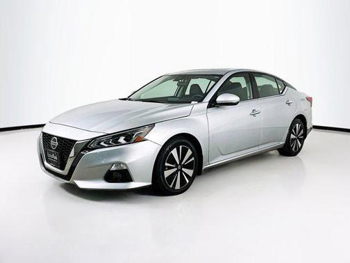 2022 Nissan Altima 2.5 SL